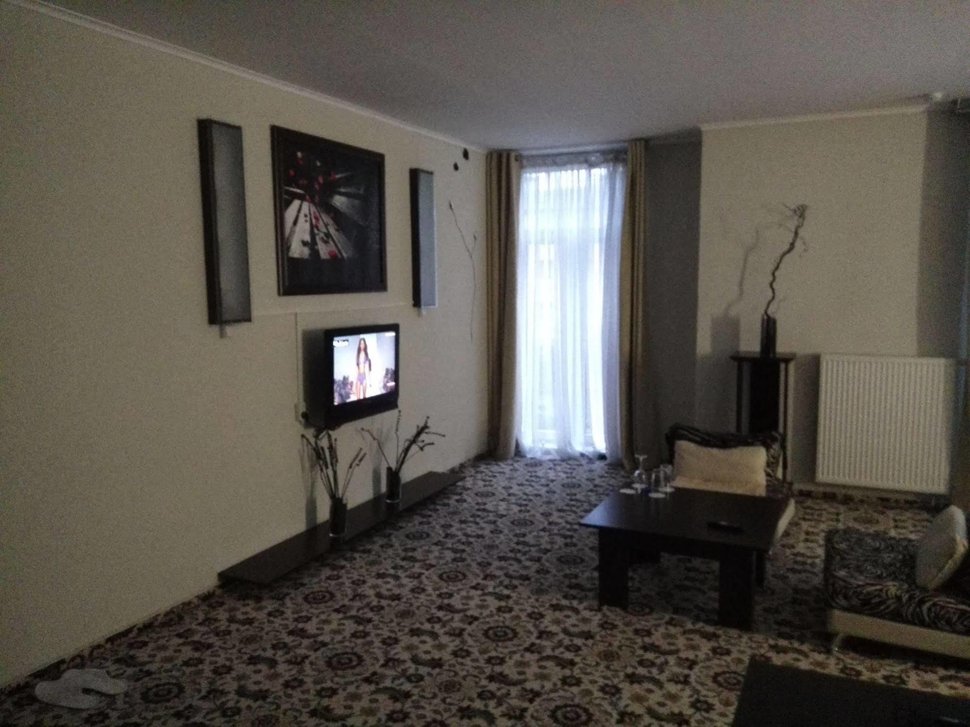 Apartamenty Na Borodinskoi Kaliningrad Bagian luar foto